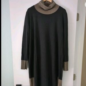 Maison Ullens Designer Elegant Black& Tan Reversible Women's Sweater Midi Dress